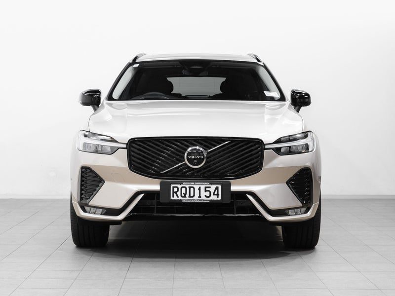 2026 Volvo XC60 B5 Ultra Dark 2.0P, Mild Hybrid, photo 2