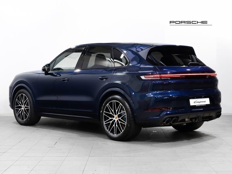 2026 Porsche Cayenne E-Hybrid V6 AWD, photo 2