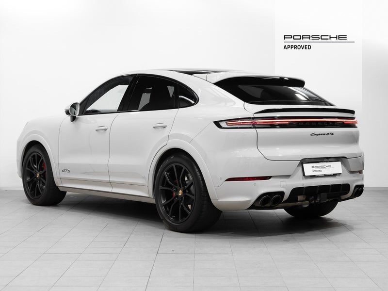 2025 Porsche Cayenne GTS Coupe 4.0L Twin Turbo V8, photo 2