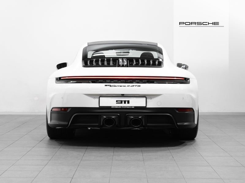 2026 Porsche 911 Carrera 4 GTS AWD, photo 3