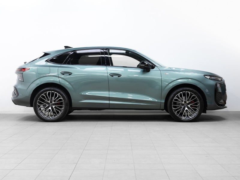 2026 Audi Q3 Sportback 195Kw Turbo Petrol AWD, photo 3