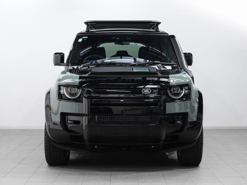 2026 Land Rover Defender 110 D350 Trophy Edition, photo 2