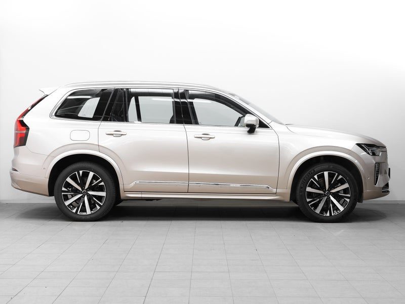 2025 Volvo XC90 B5 Plus 2.0Pmht, photo 3
