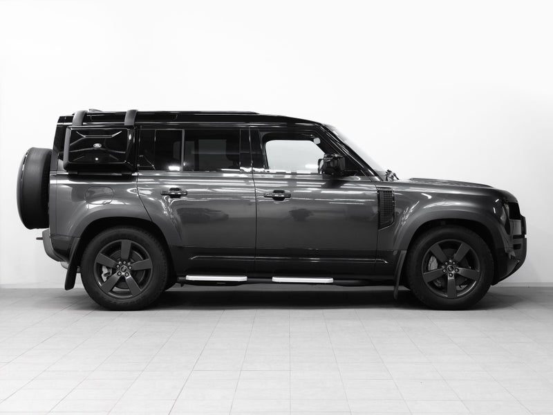 2023 Land Rover Defender 110 D 300 HSE, photo 2