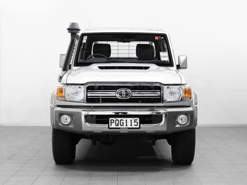 2022 Toyota Land Cruiser 70 LX V8 Diesel 4x4, photo 2