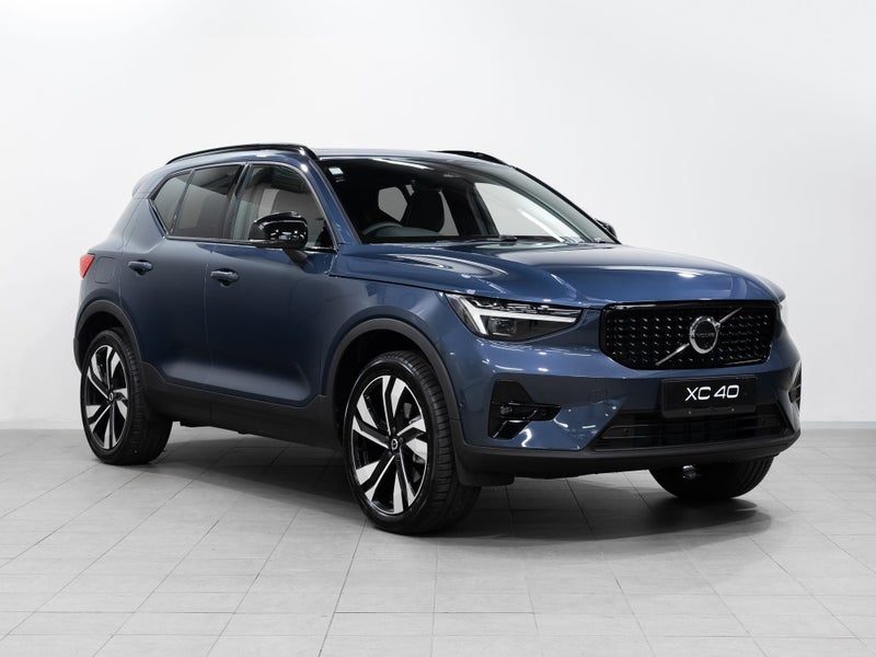 2026 Volvo XC40 Ultra Dark