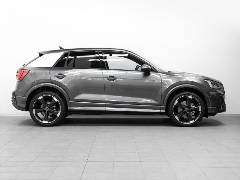 2026 Audi Q2 40 S-Line Quattro 2L Turbo Petrol AWD, photo 3