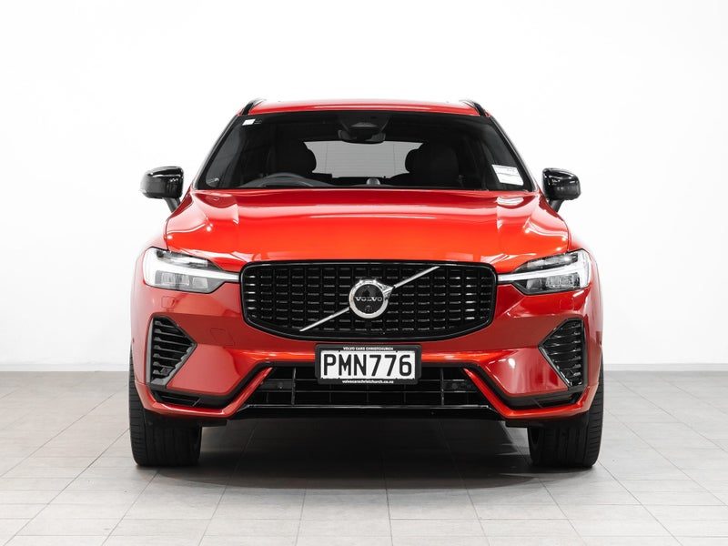 2022 Volvo XC60 Ultimate Recharge, photo 2