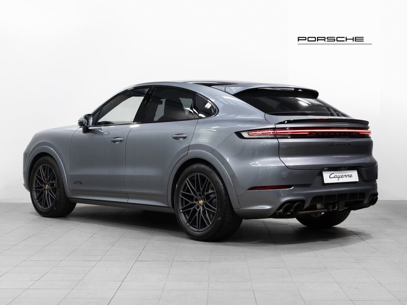 2026 Porsche Cayenne GTS Coupe V8 4WD, photo 2