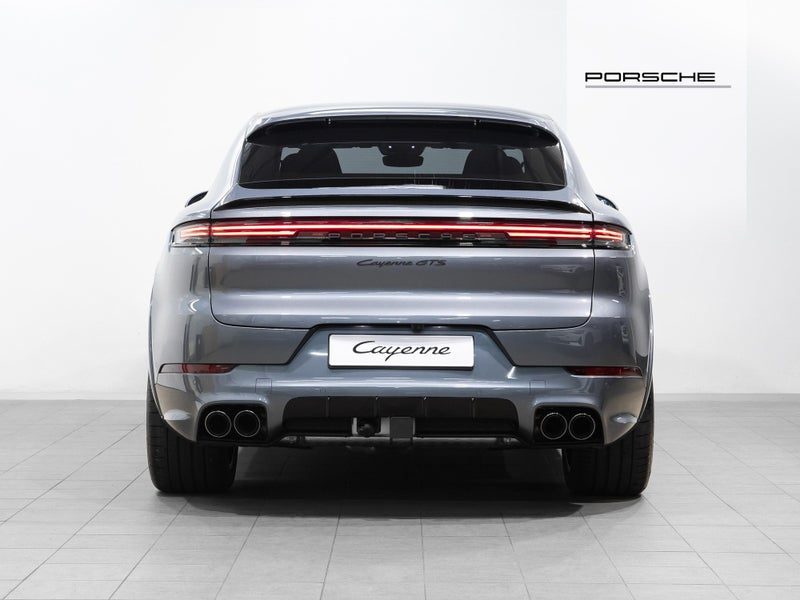 2026 Porsche Cayenne GTS Coupe V8 4WD, photo 3