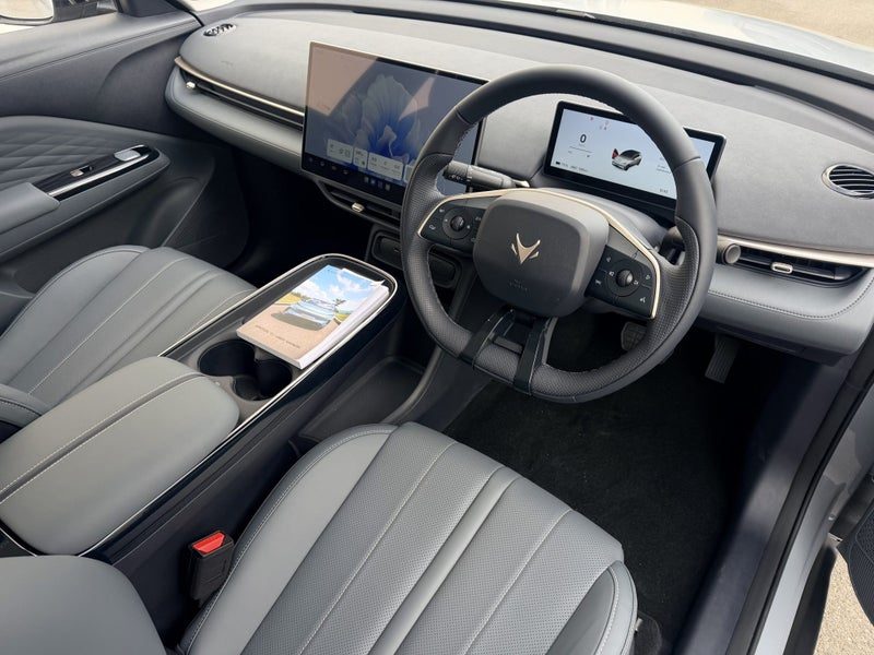 2026 Arcfox T1 Premium, photo 2