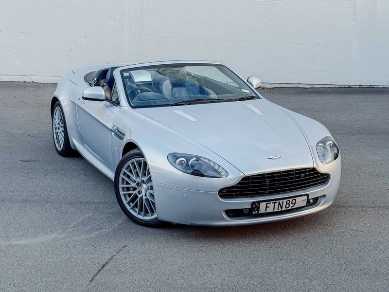 2009 Aston Martin Vantage V8, main photo