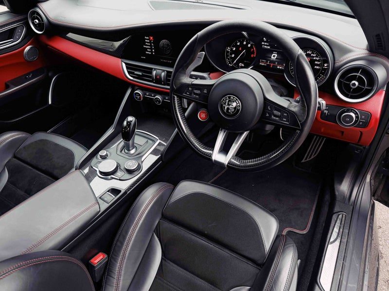 2017 Alfa Romeo Giulia 2.9P/8At, photo 3