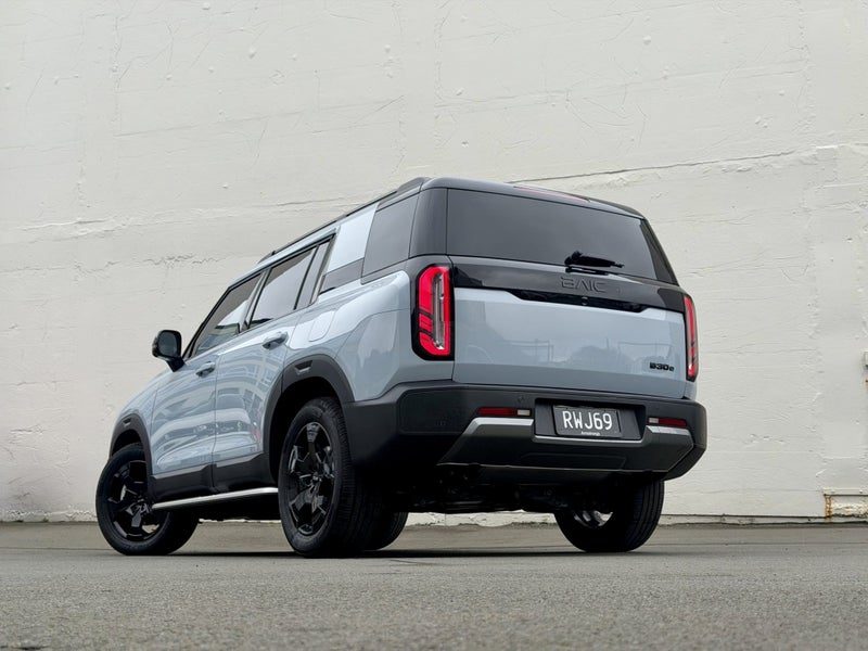 2026 BAIC B30 BLACKOUT EDITION AWD HYBRID, photo 3
