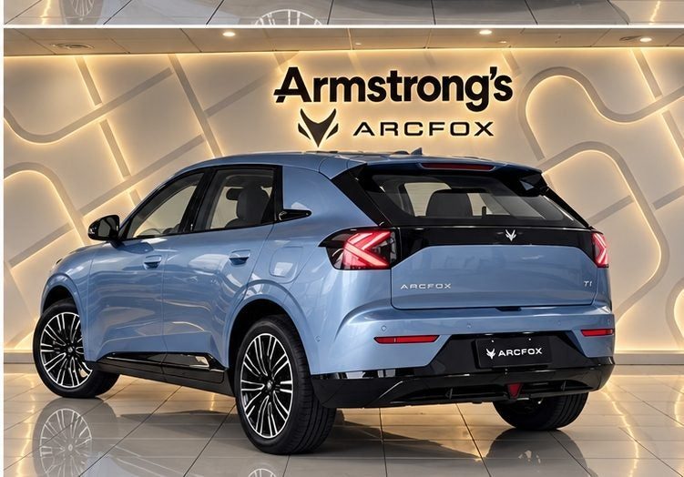 2026 Arcfox T1 Premium EV, photo 2