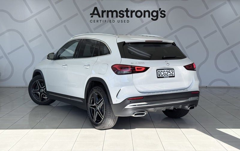 2023 Mercedes-Benz GLA 200, photo 2