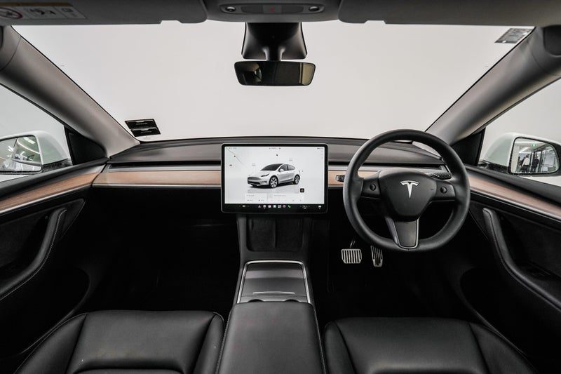 2022 Tesla Model Y Rear Wheel Drive, photo 3