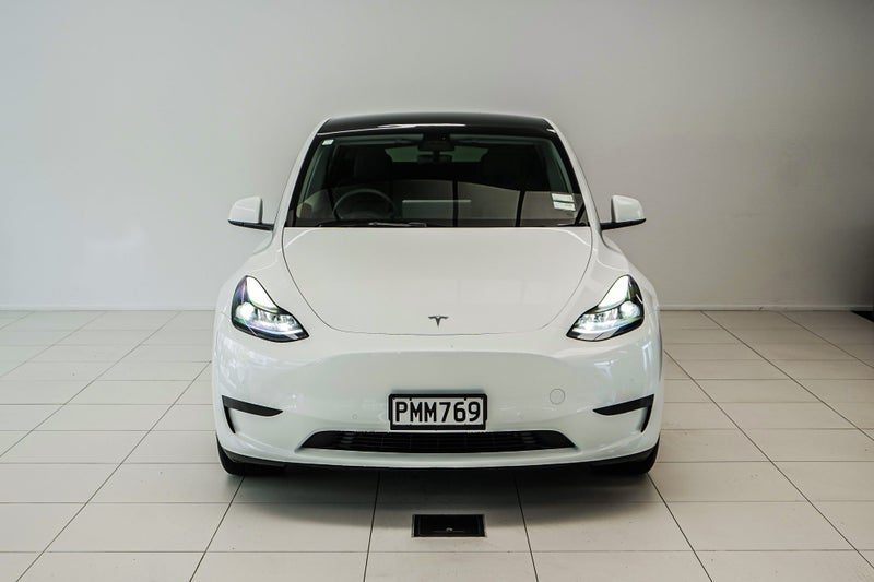 2022 Tesla Model Y Rear Wheel Drive, photo 2