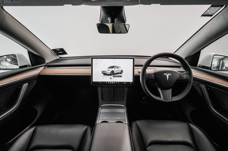 2022 Tesla Model Y Rear Wheel Drive, photo 3