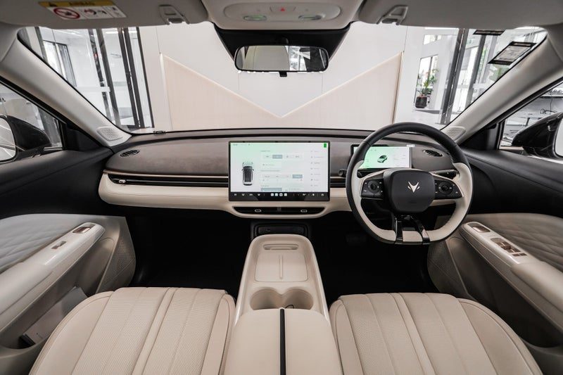 2026 Arcfox T1 Premium, photo 3