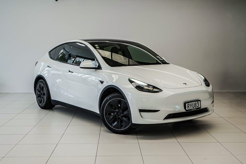 2022 Tesla Model Y Rear Wheel Drive, main photo