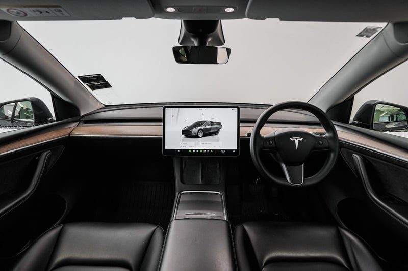 2022 Tesla Model Y Rear Wheel Drive, photo 3