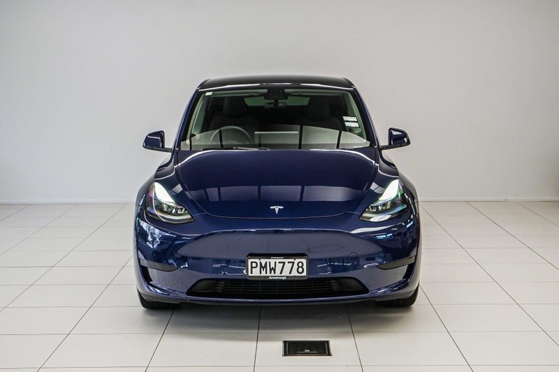 2022 Tesla Model Y Rear Wheel Drive, photo 2