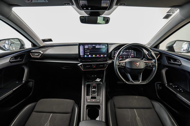 2023 Cupra Leon V Sportstourer, photo 3