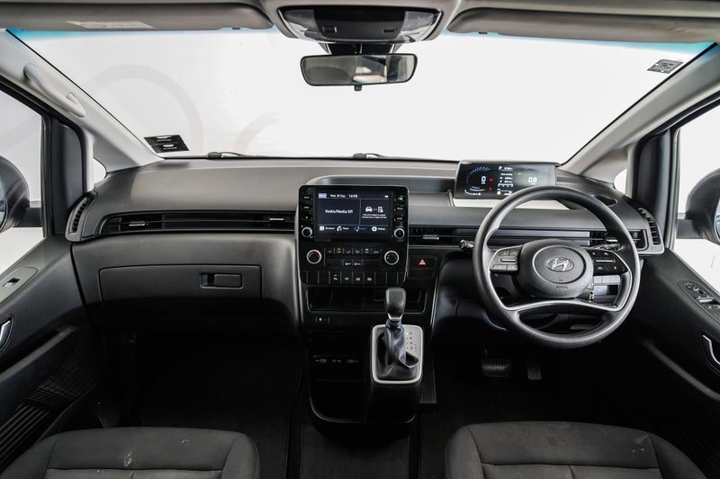2021 Hyundai Staria Load 2.2Dt/8At, photo 2