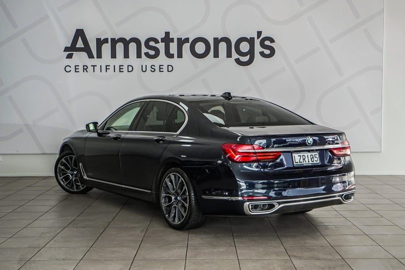2016 BMW 750i 4.4P/8At/Sl/4Dr, photo 3