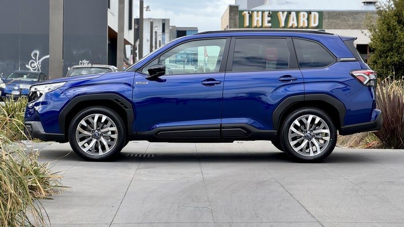 2026 Subaru Forester Touring, photo 2
