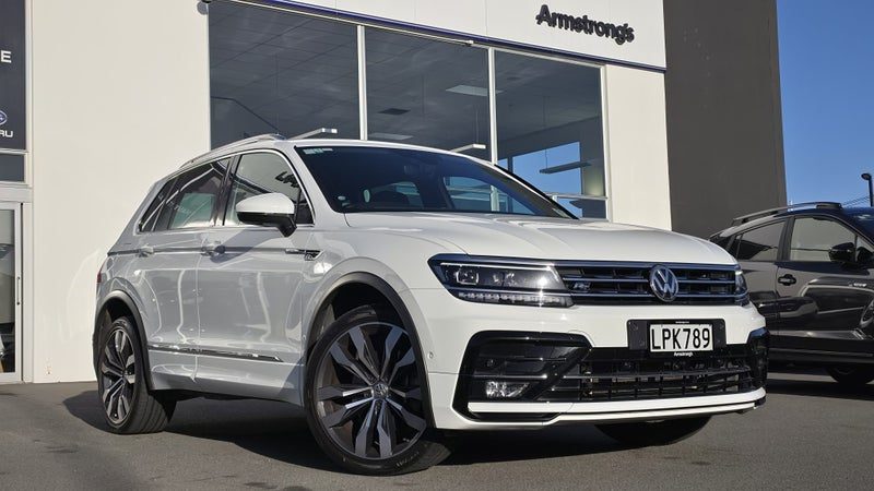 2018 Volkswagen Tiguan R-Line, main photo