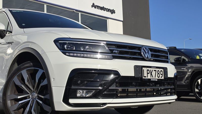 2018 Volkswagen Tiguan R-Line, photo 2