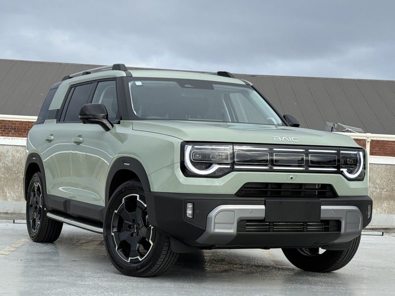 2026 BAIC B30 B30e Premium Adventure HEV AWD