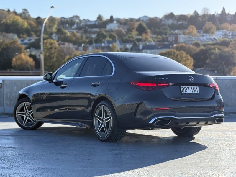 2026 Mercedes-Benz C 350 e, photo 2