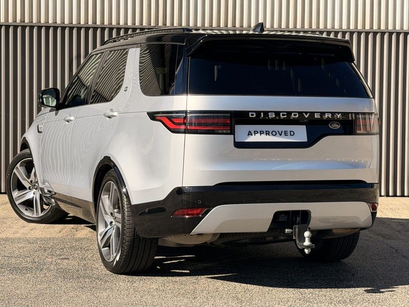 2024 Land Rover Discovery D300 Metropolitan Ed, photo 2