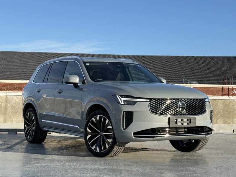 2026 Volvo XC90 B5 Ultra Bright, main photo