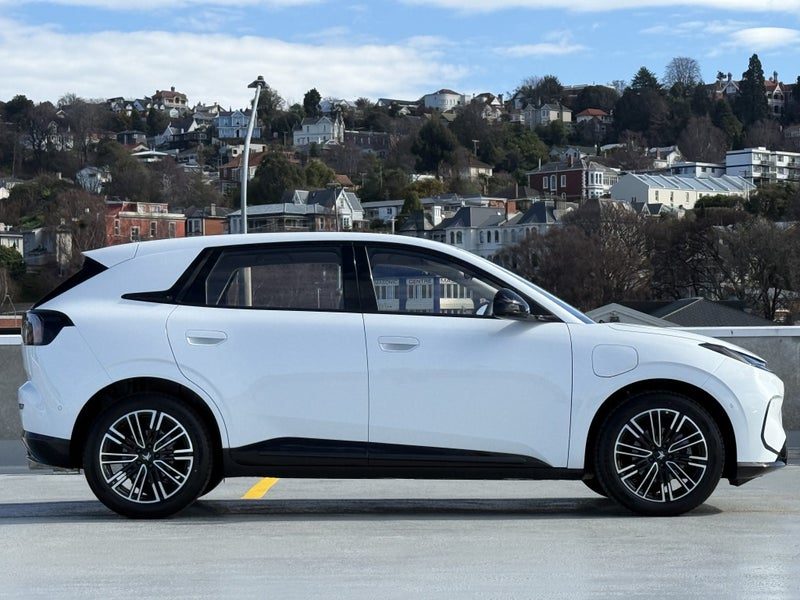 2026 Arcfox T1, photo 3