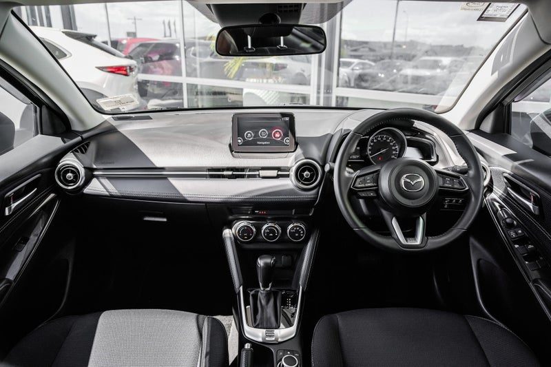 2022 Mazda 2 Gsx 1.5P/6At, photo 2