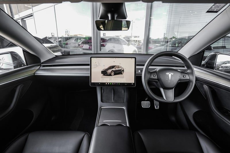 2023 Tesla Model Y Rear Wheel Drive 60K, photo 2