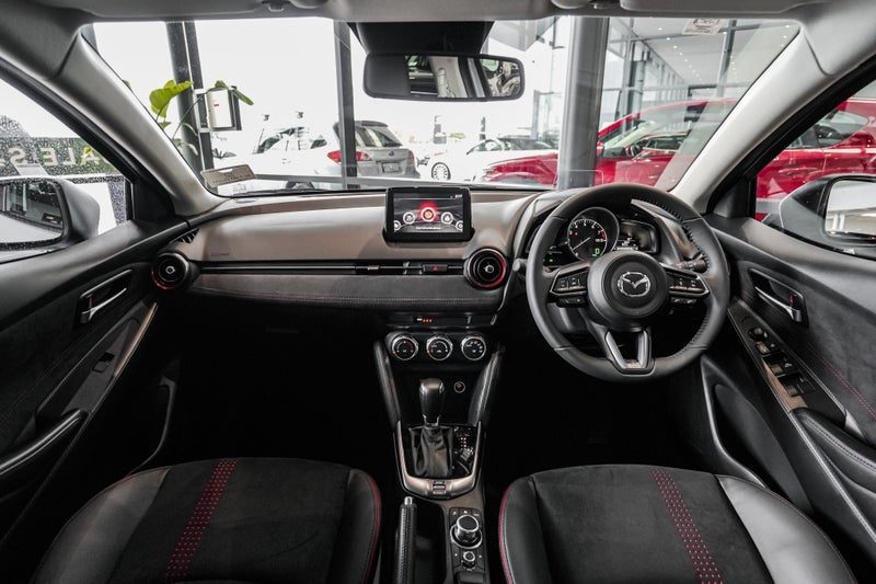 2026 Mazda 2 Ltd 1.5P/6At, photo 3