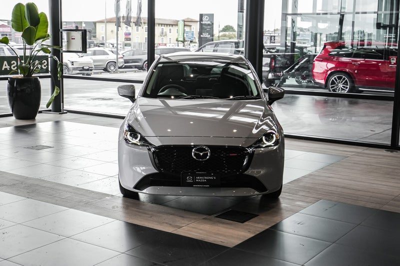 2026 Mazda 2 GSX 1.5P/6At, photo 2