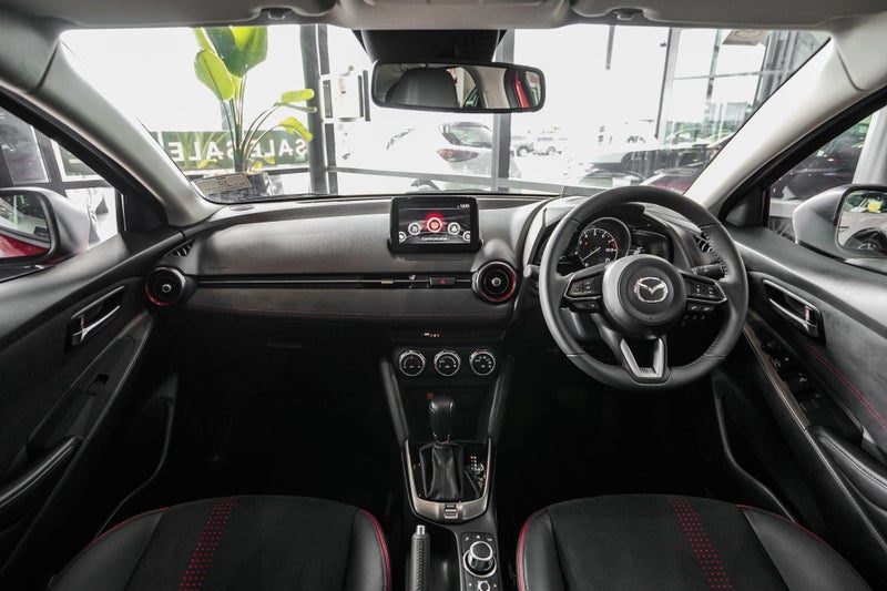 2026 Mazda 2 Ltd 1.5P/6At, photo 3