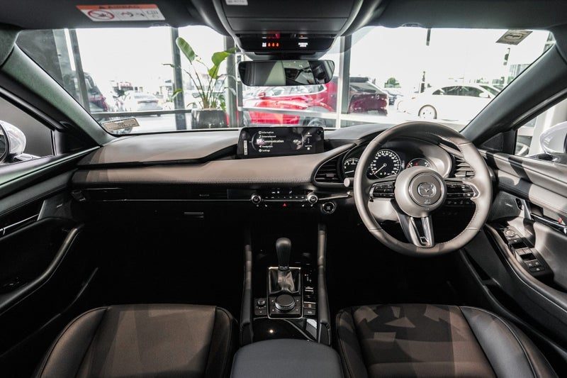 2026 Mazda 3 HOMURA HATCH 2.5 6AT, photo 2