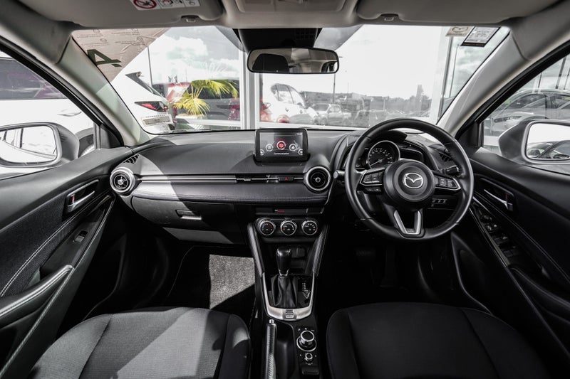 2022 Mazda 2 Gsx 1.5P/6At, photo 2