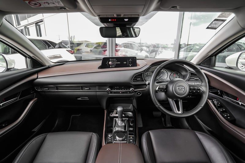 2025 Mazda CX-30 AWD LTD, photo 2