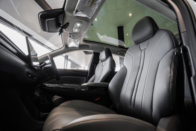 2026 Arcfox T1 EV 6 YEAR WARRANTY, photo 2