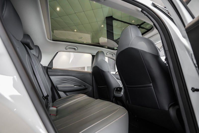 2026 Arcfox T1 EV 6 YEAR WARRANTY, photo 3