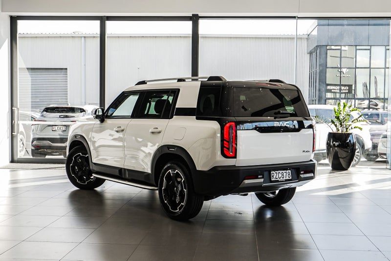 2026 BAIC B30 HYBRID 4WD PREMIUM ADVENTURE AWD, photo 3