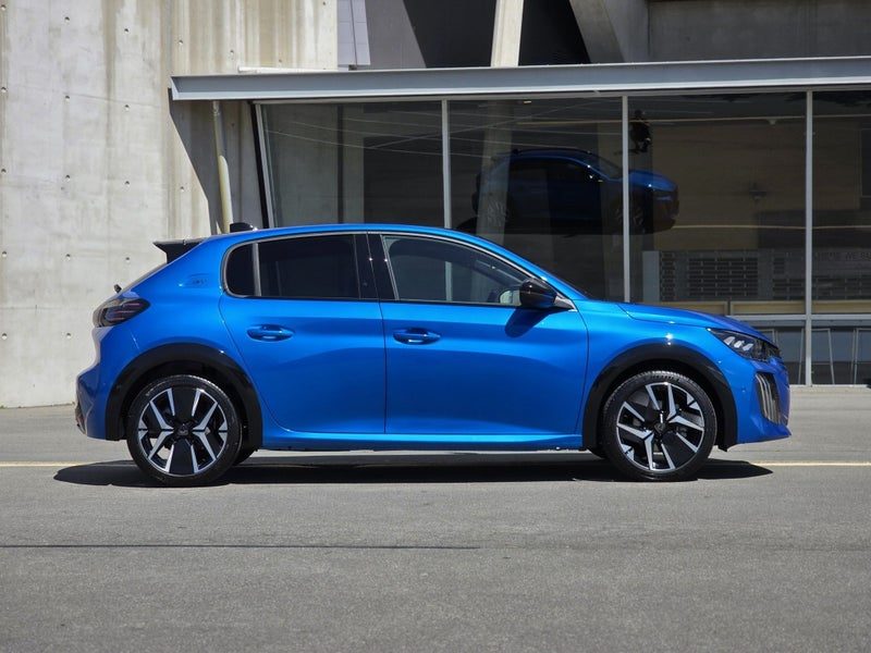 2026 Peugeot 208 GT 1.2P MILD HYBRID, photo 3